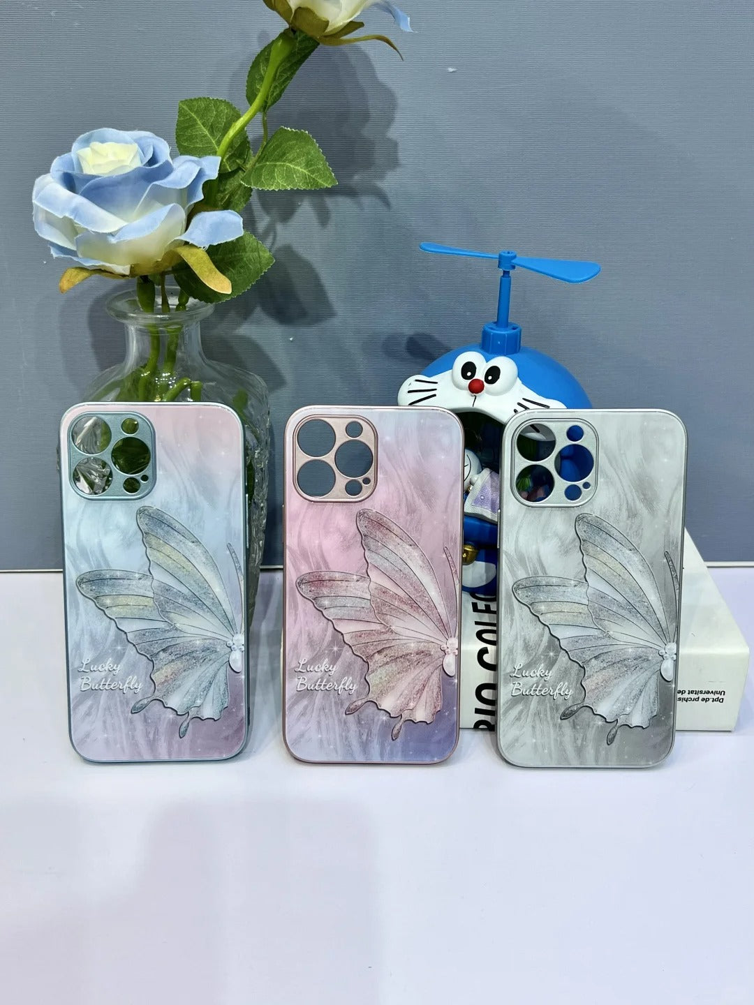 Personalized butterfly mobile phone case is drop-resistant and stain-resistant