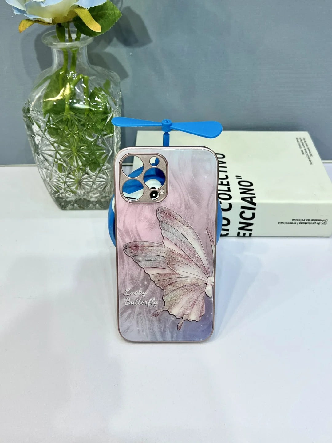 Personalized butterfly mobile phone case is drop-resistant and stain-resistant