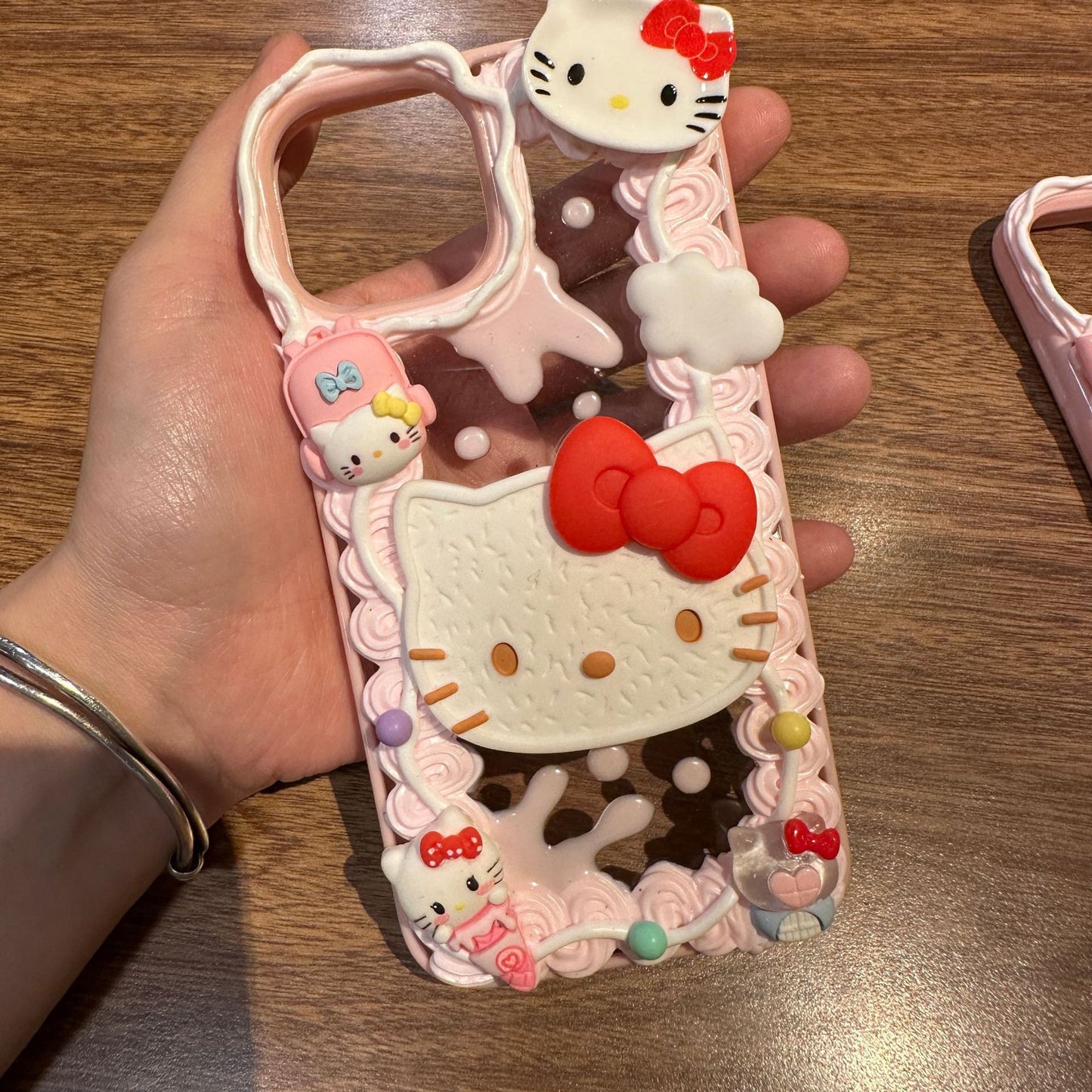 Suitable for iphone14promax apple finished product cream glue cute mobile phone case Sanrio cinnamon dog Melokulomi