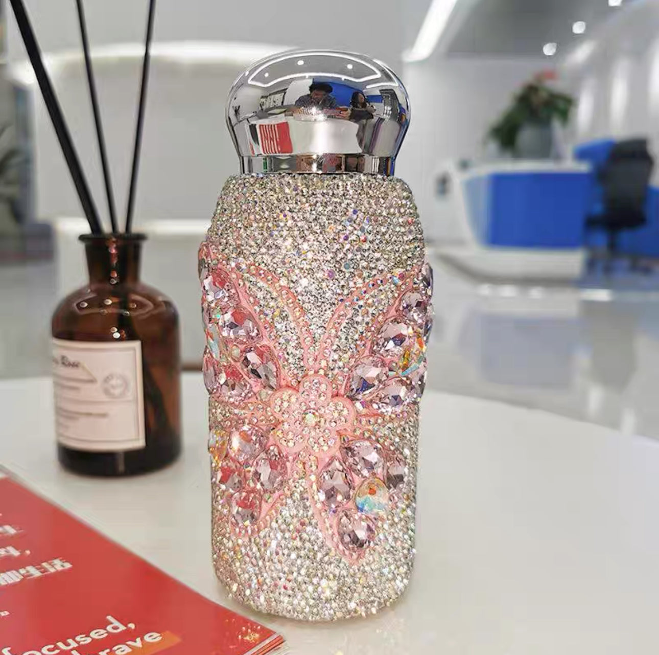 Botella de agua con forma de diamante personalizada